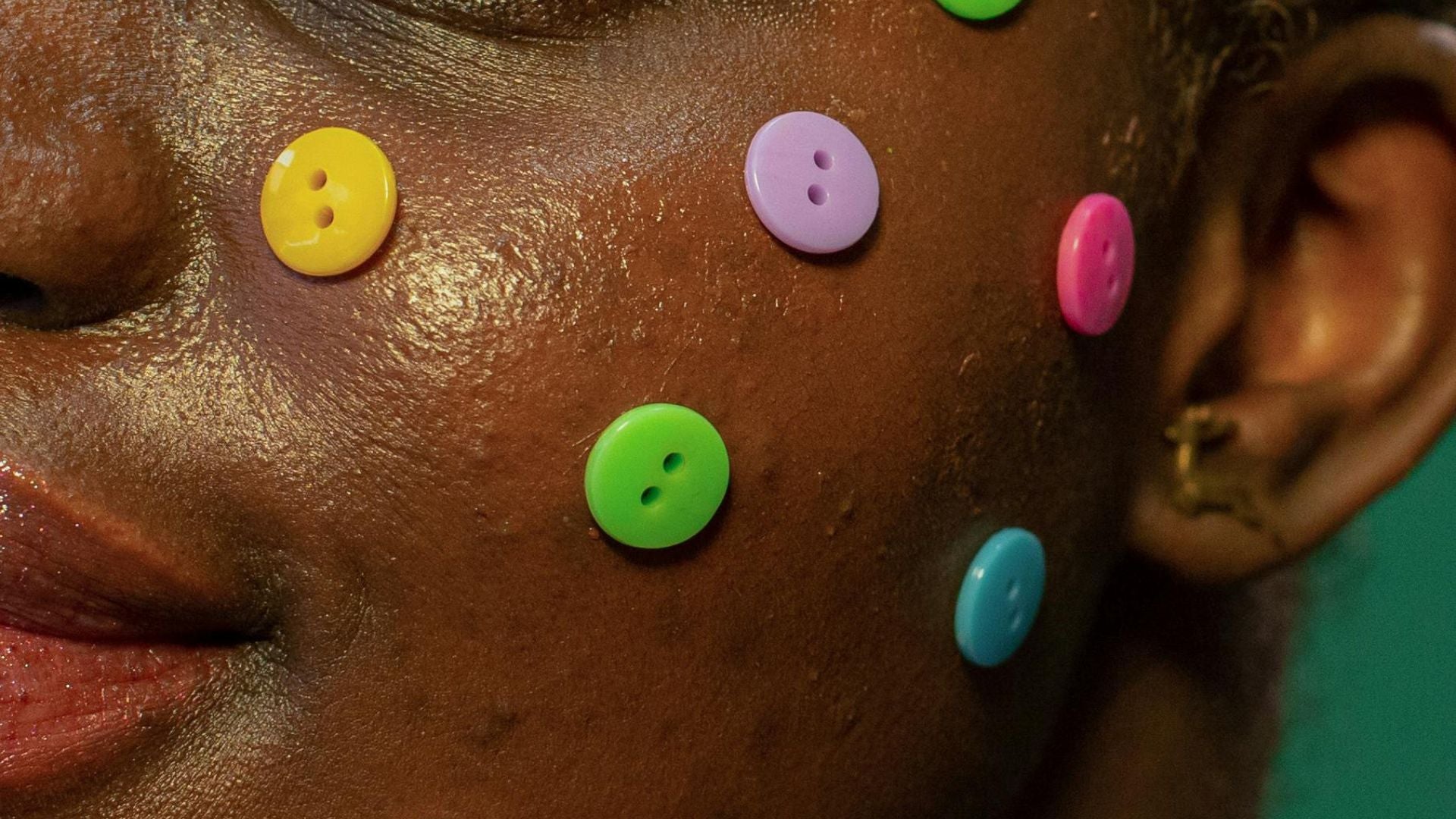 Pimple Patch Removal: The Art of Emotional Satisfaction Backing the Pimple Patch Success